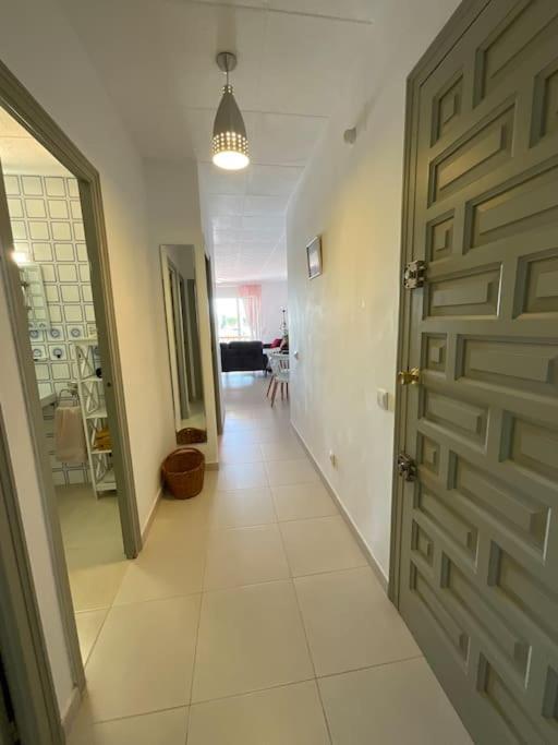 Lindo Apartamento Con Vistas Al Puerto Mistral Empuriabrava Exterior photo