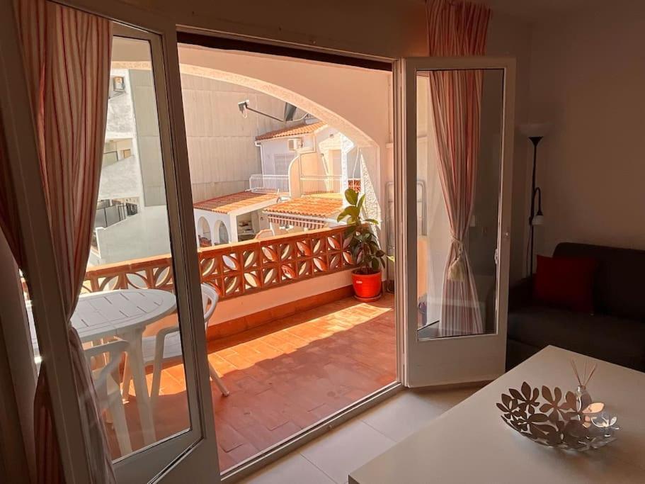 Lindo Apartamento Con Vistas Al Puerto Mistral Empuriabrava Exterior photo